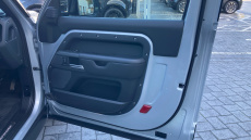 Land Rover Defender 2.0 P300 X-Dynamic HSE 90 3dr Auto Petrol Estate